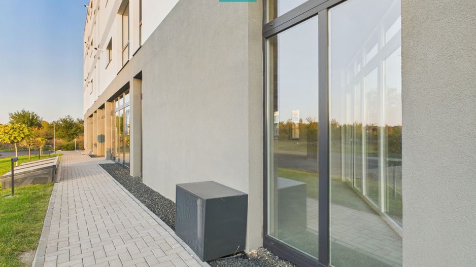 Spațiu comercial 208 mp + 5 parcări, Zona Aradului - Poză 1