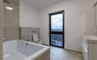 Apartament cu 4 camere de închiriat în zona Alexandru cel Bun - Poză 20