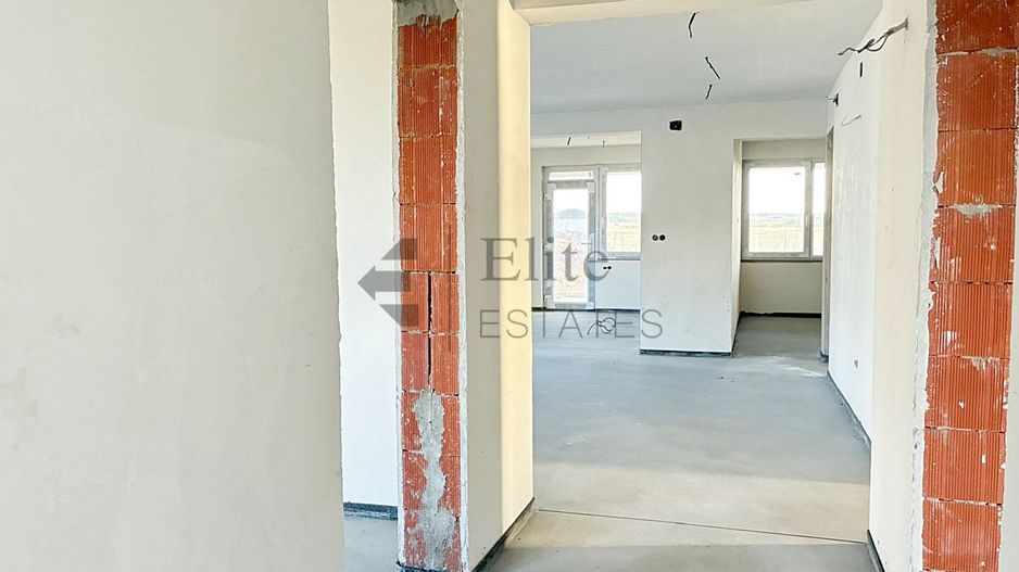 Casa cu 4 camere de vanzare in Cihei - Poză 9