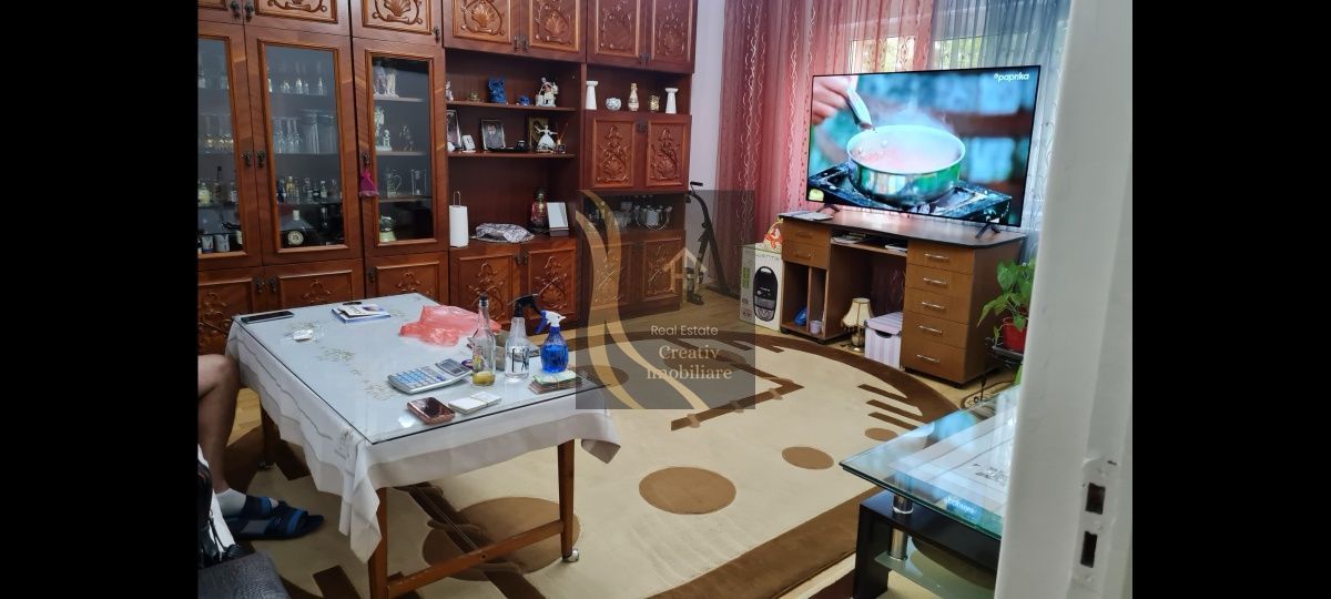 De vanzare imobil 3camere - Poză 1