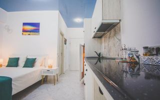 Studiou în prima linie la mare, cu vedere directă la mare - Poză 7