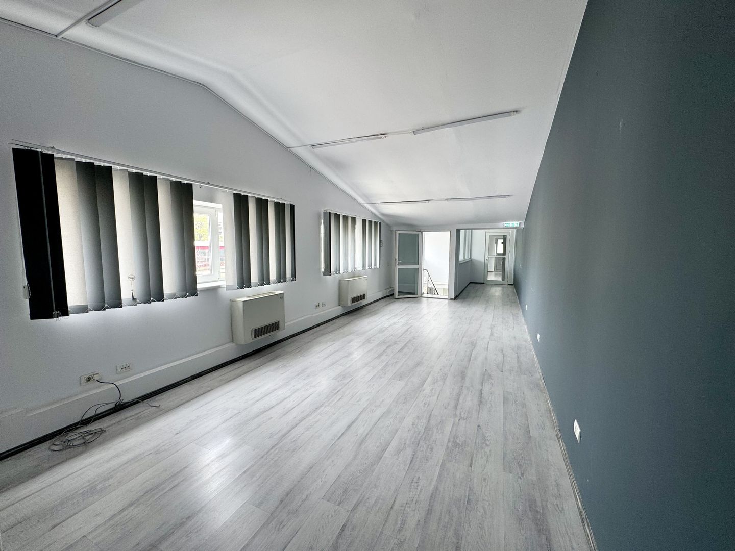 Depozit-Hala-Productie 744mp+366 Birouri-Acces tir - Poză 9