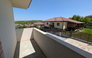 Vila, 4 Camere, Dezmir, Constructie Noua, 450 mp, 4 Bai, 2 Parcari - Poză 23