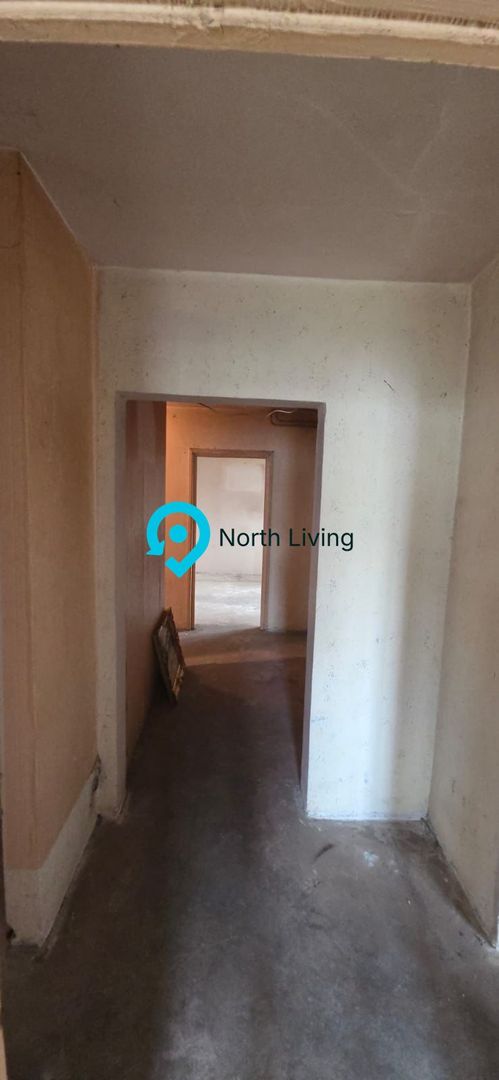 Apartament 4 camere de vânzare - Zona Tineretului - Poză 2