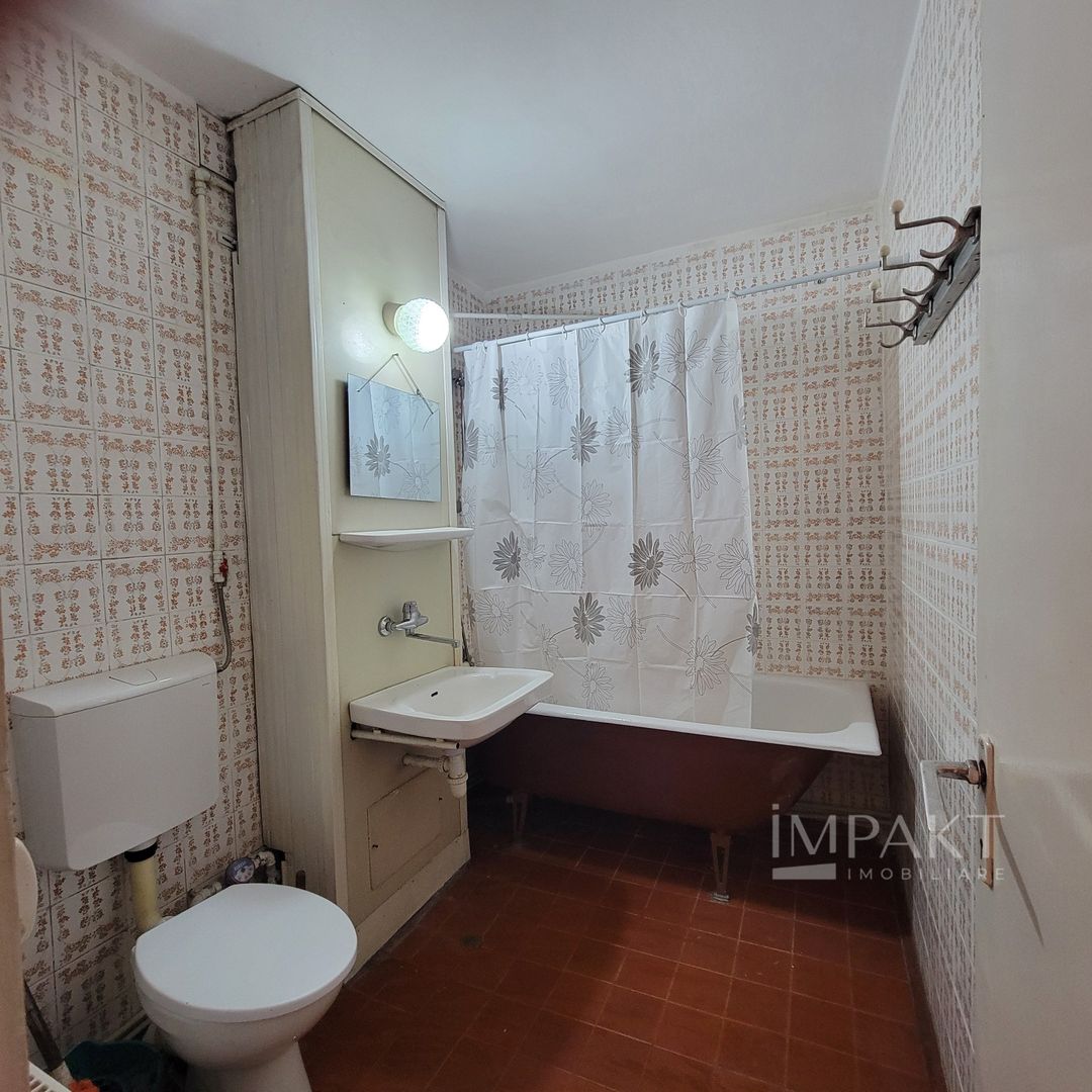 Apartament cu 4 carmere decomandat in Grigorescu - Poză 9