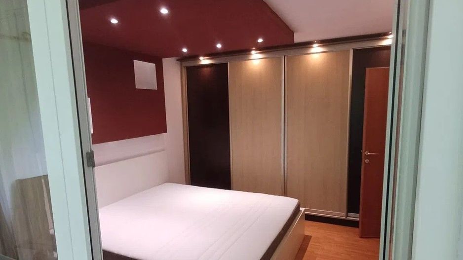 Apartament 3 camere Berceni-loc parcare-boxa subsol - Poză 2