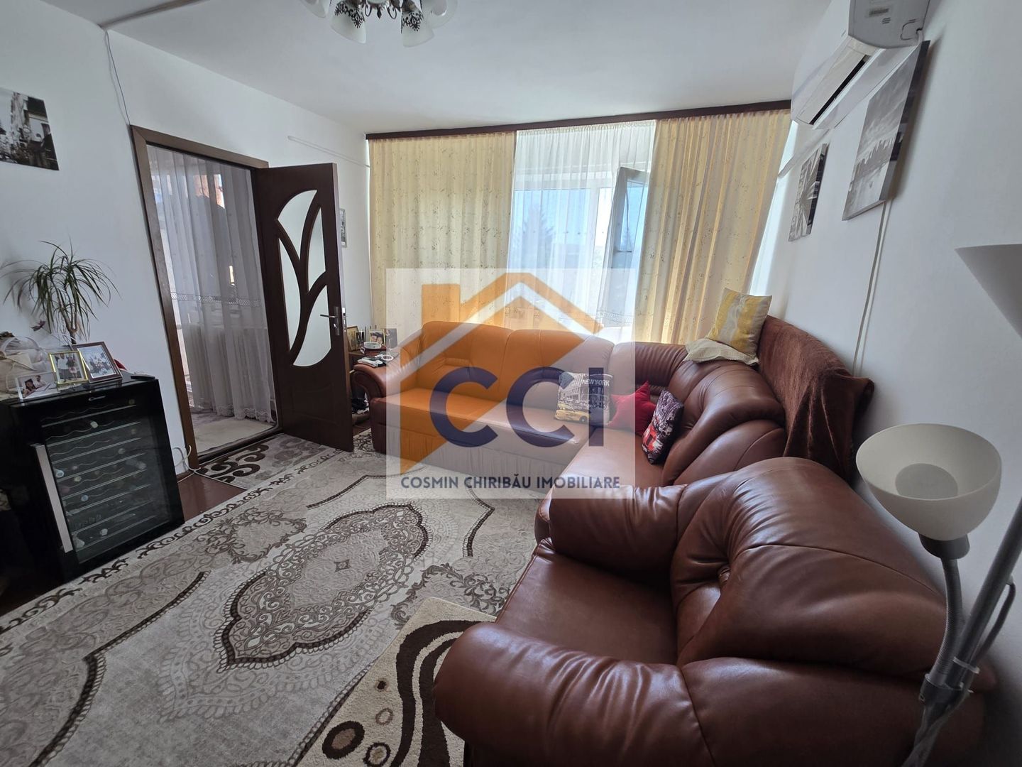 Apartament cu personalitate, logie și boxă – Strada Neptun, nr. 6 - Poză 3