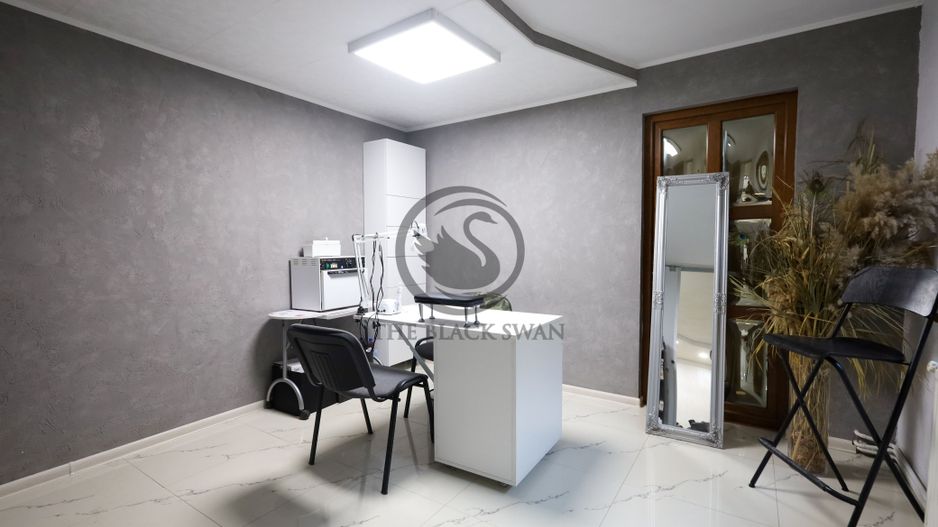 Casa 6 camere de vanzare | Salon Infrumusetare | Ploiesti, COMISION 0% - Poză 4