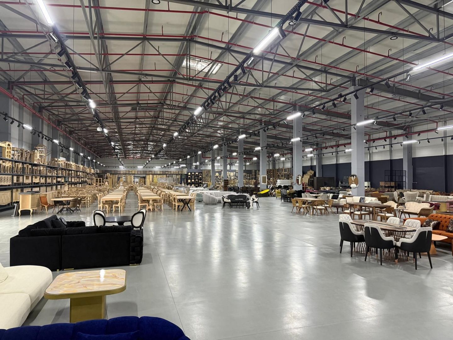 Hala de vanzare – Acces direct Centura București - ISU - Poză 2