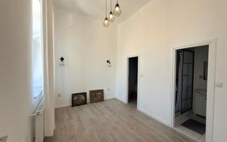 Apartament cu 3 camere si balcon, in Centru, langa Tribunal! - Poză 10