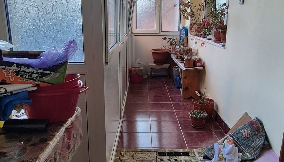 Apartament cu 3 camere de vazare in Cugir - Poză 6