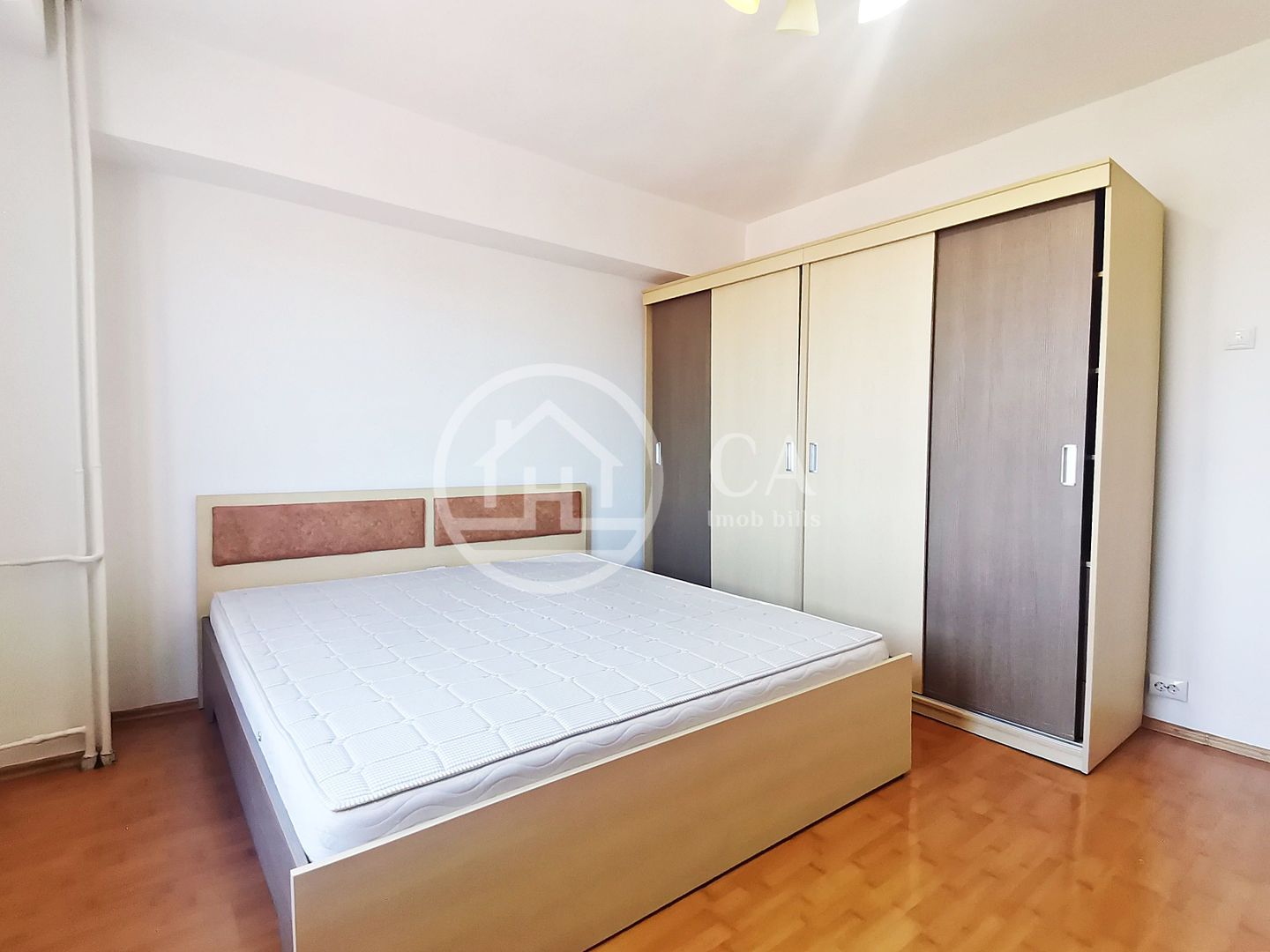 Apartament de inchiriat cu 3 camere Ultracentral, Oradea - Poză 1