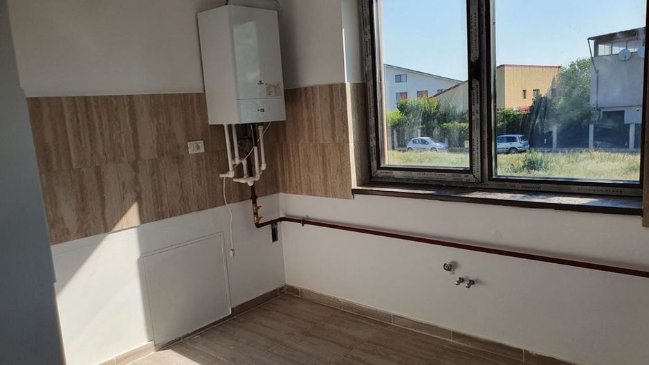 Casa tip duplex Pipera zona verde visavis Porsche Bucuresti Nord 185000 euro - Poză 7