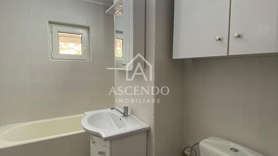 Apartament 4 camere | Etaj 1 | Bulevard principal | Alexandria - Poză 25