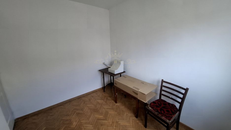 Vind urgent apartament in Turda . - Poză 19