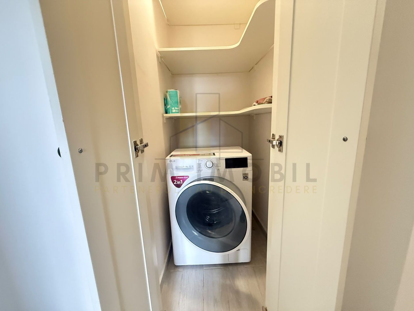 Apartament 2 camere, Hala Centrala, etaj 8, vedere panoramica, renovat - Poză 9