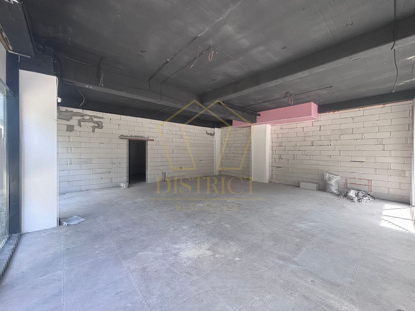 Spatii comerciale 79-84mp, bloc nou | Lipovei - Poză 1