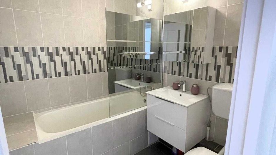 Apartament 2 camere, mobilat lux, piata Victoriei, vedere panoramică - Poză 8