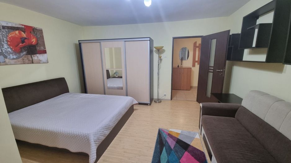 Garsonieră Titan, bloc reabilitat, etaj 7, balcon închis, mobilată - Poză 5