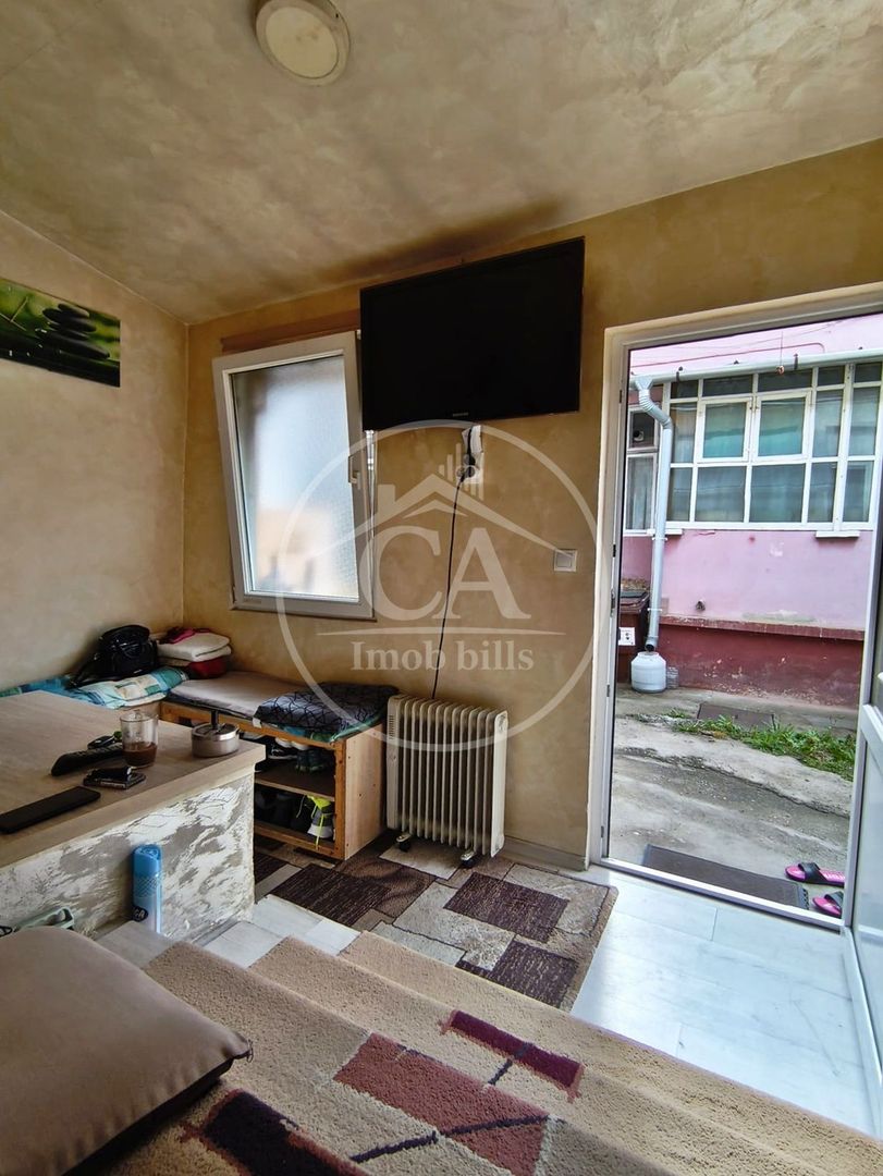 Apartament cu 2 camera la curte comuna de vanzare Central, Oradea - Poză 7
