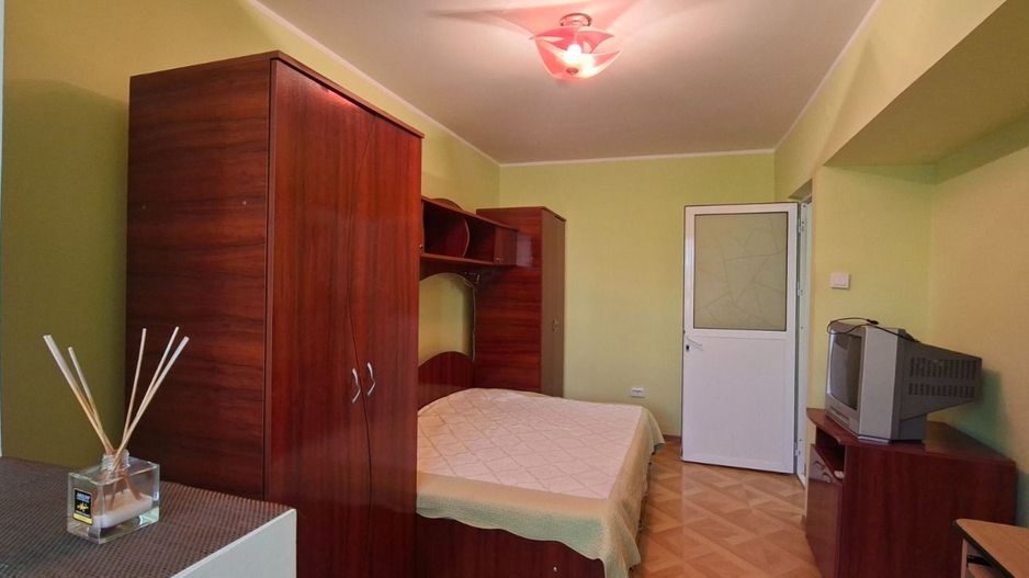 De inchiriat apartament cu 2 camere Micro 14, etaj 1, 350 euro - Poză 8