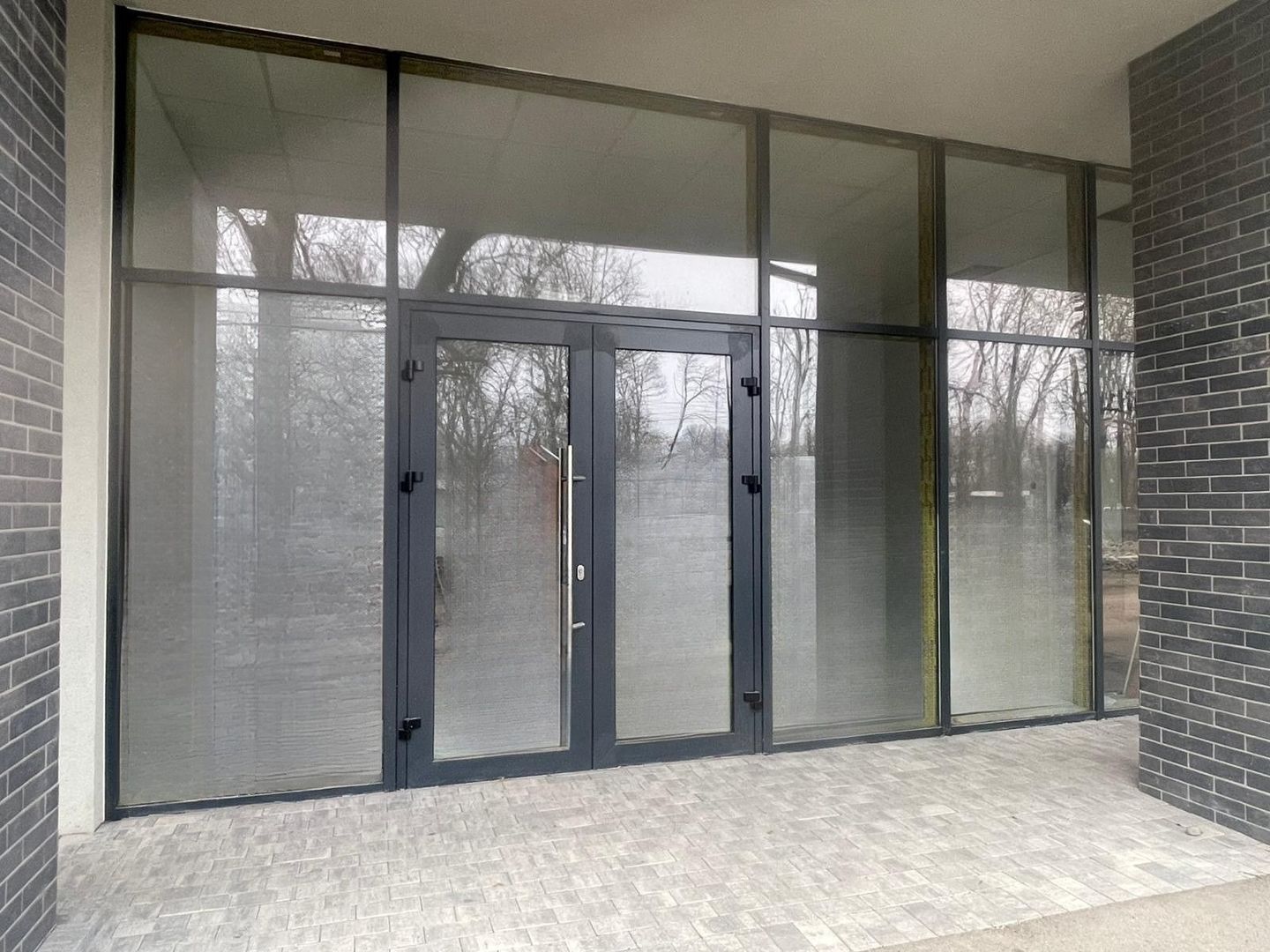 Spațiu comercial de închiriat – ultracentral , lângă Parcul Bratianu - Poză 1