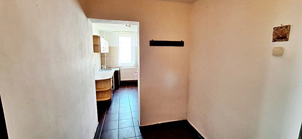 Apartament cu doua camere, etaj 3/4 in Fagaras, zona Garii, 34000 euro - Poză 4