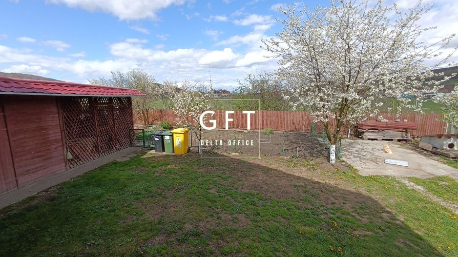 Casa/Vila la Sarata formata din 2 apartamente - Poză 4