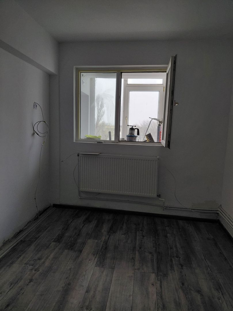 🏡 Apartament 2 camere  dec | Micro 13 | Etaj 4/5 | 55 mp totali ,liber - Poză 8