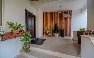 De Vânzare Vila Superba la liziera parcului Sub Arini - Poză 13