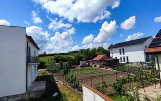 Casa la cheie cu 4 camere 2 bai curte 185 mp liberi pe Calea Cisnadiei - Poză 12