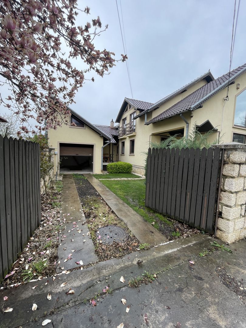 Circumvalatiunii | Casa individuala | 6 camere | Garaj - Poză 12