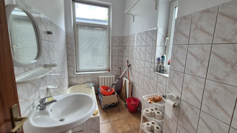 Casa 180 mp - parcul Carol - str. Lamaitei - Poză 13