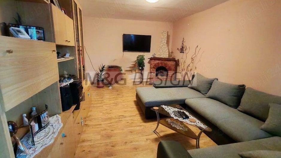 Apartament 3 camere Soarelui - Poză 2