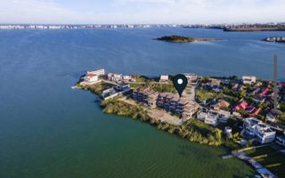 Vila de vanzare pe malul Lacului Orasului Ovidiu/Constanta - Poză 1