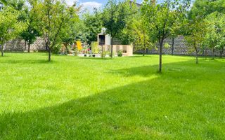 Vânzare vilă 8 camere | Grădină 500mp | 3 locuri de parcare - Poză 3