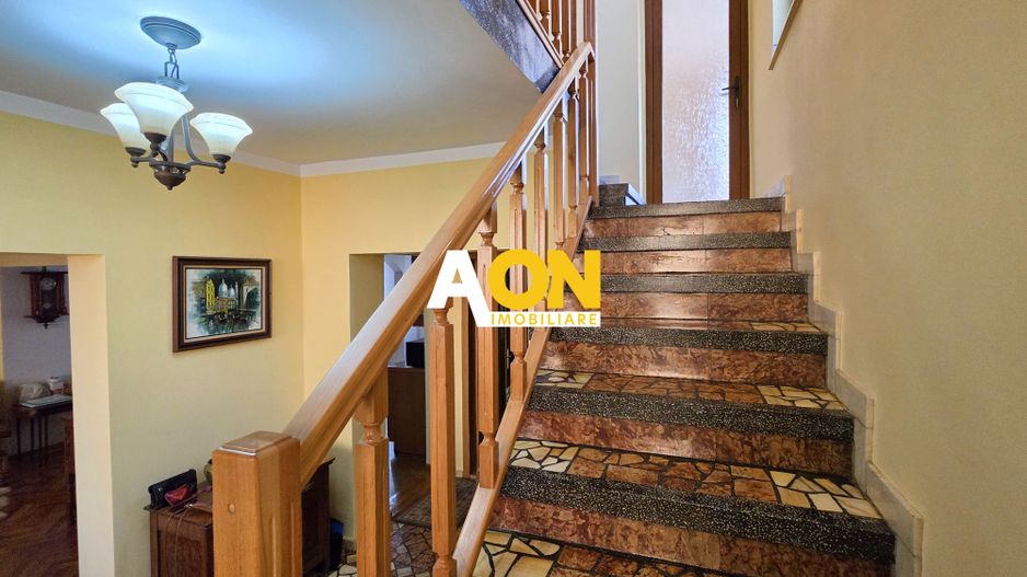 Duplex mobilat, utilat, 4 camere, garaj, zona exclusivista, Cetate - Poză 9