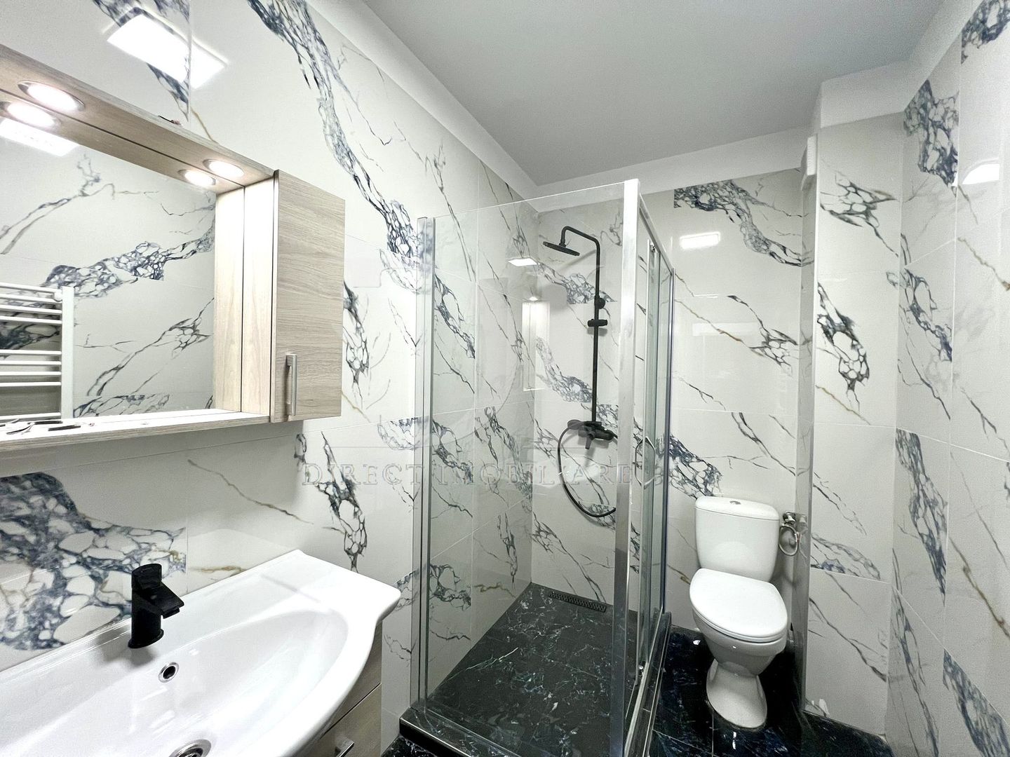 Apartament la cheie / etaj intermediar / Zona Terra - Poză 9