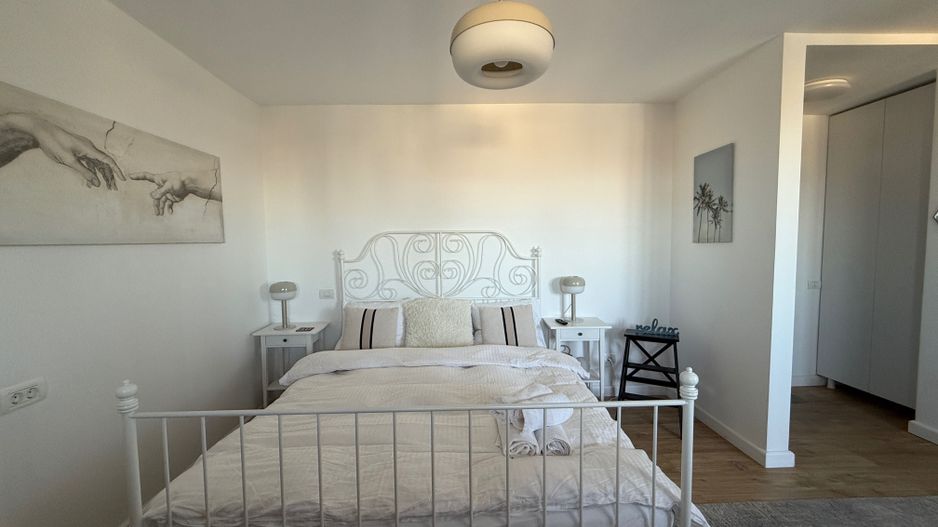 Studio renovat | Piata Victoriei | Terasă 10 mp | Fără risc seismic - Poză 2