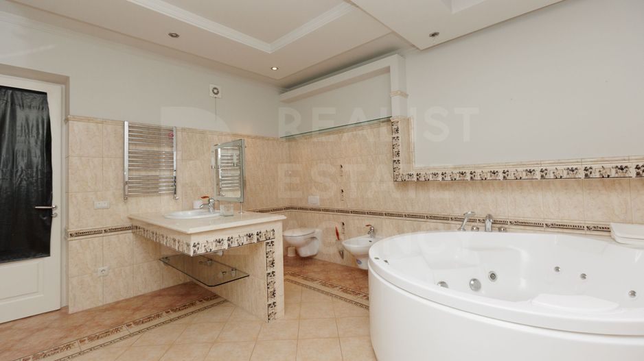 Chirie, casă, 3 nivele, strada Frumoasa, Centru - Poză 39