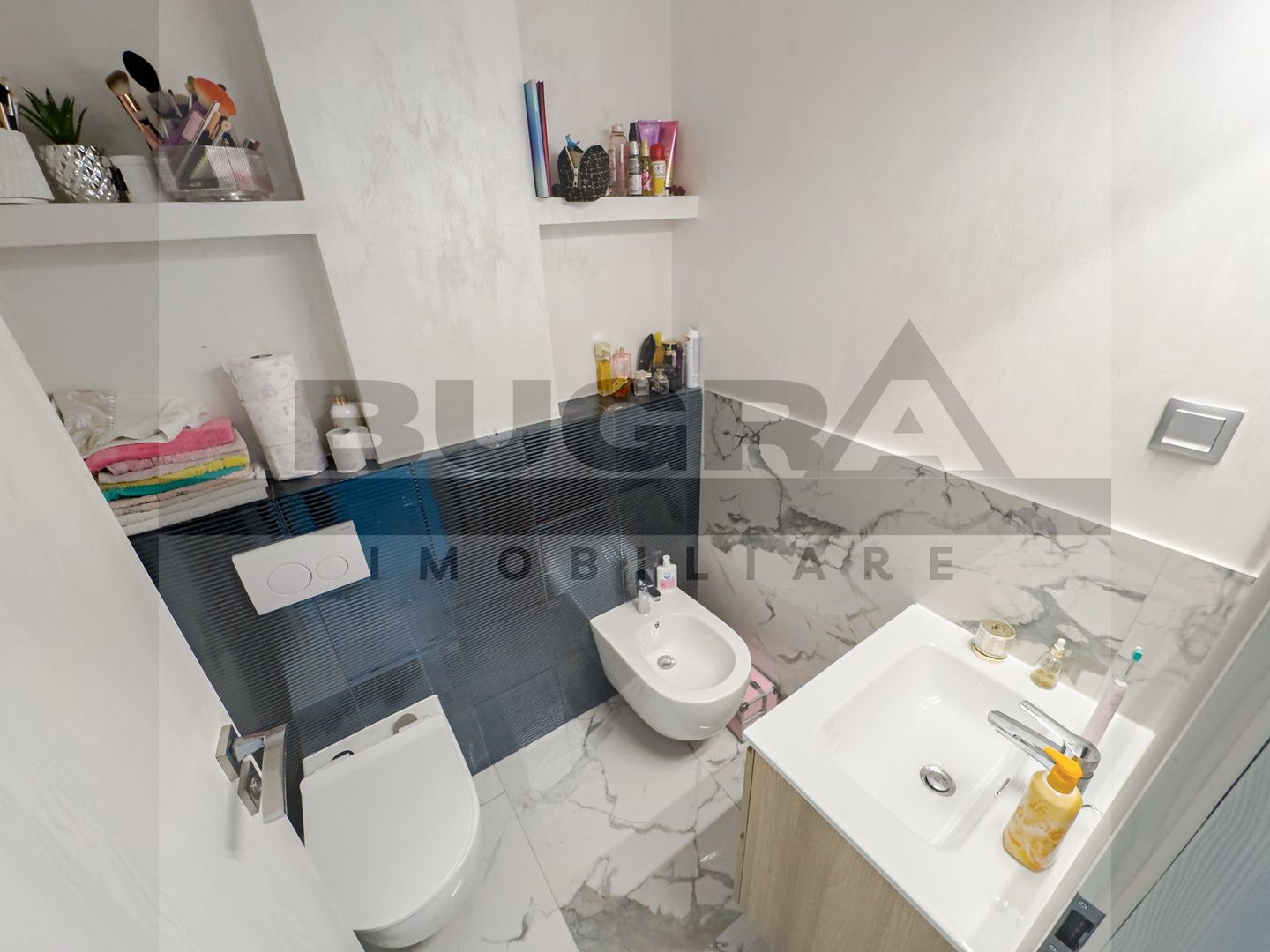 Apartament 3 camere,  70 mp, gradina 128 mp, parcare, zona Vivo - Poză 15