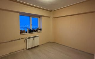 3 Camere 70mp - Partial Renovat - Metrou Aparatori la 1 Min - Poză 1