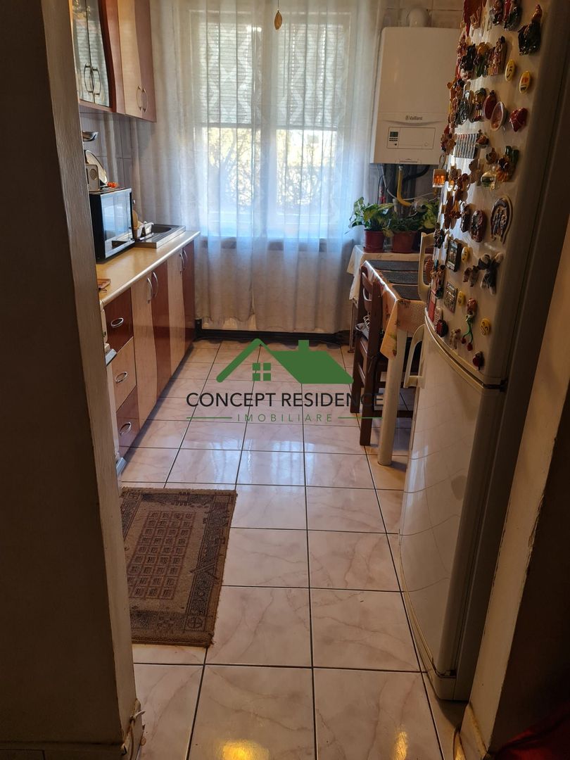 Vand apartament 2 camere, Babes - Poză 3