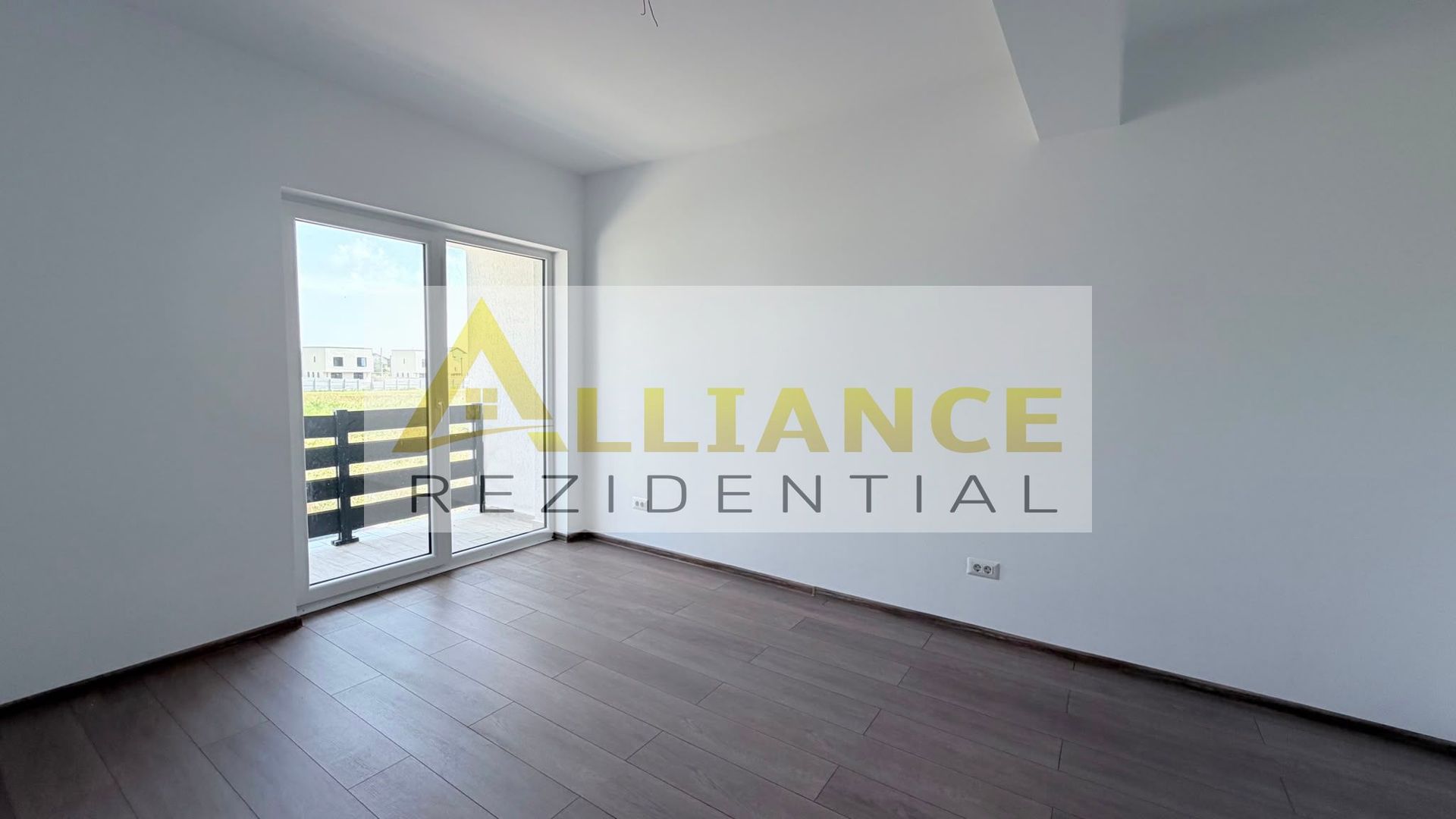 Duplex - 4 camere - 3 bai - 207mp teren - Poză 8