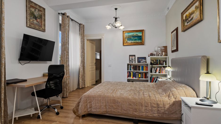 Oportunitate Rară: Vilă pe Lac | 1.898 mp Teren | Piscină - Poză 11