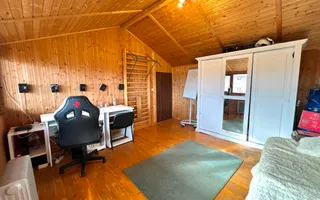 Casa de vanzare - 5 Camere, 2 Bai,  Garaj, 941 mp Teren - Poză 27