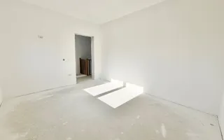 Duplex-uri cu 4 camere, 3 bai si perete coumn dublu in Chisoda, la asfalt. - Poză 21