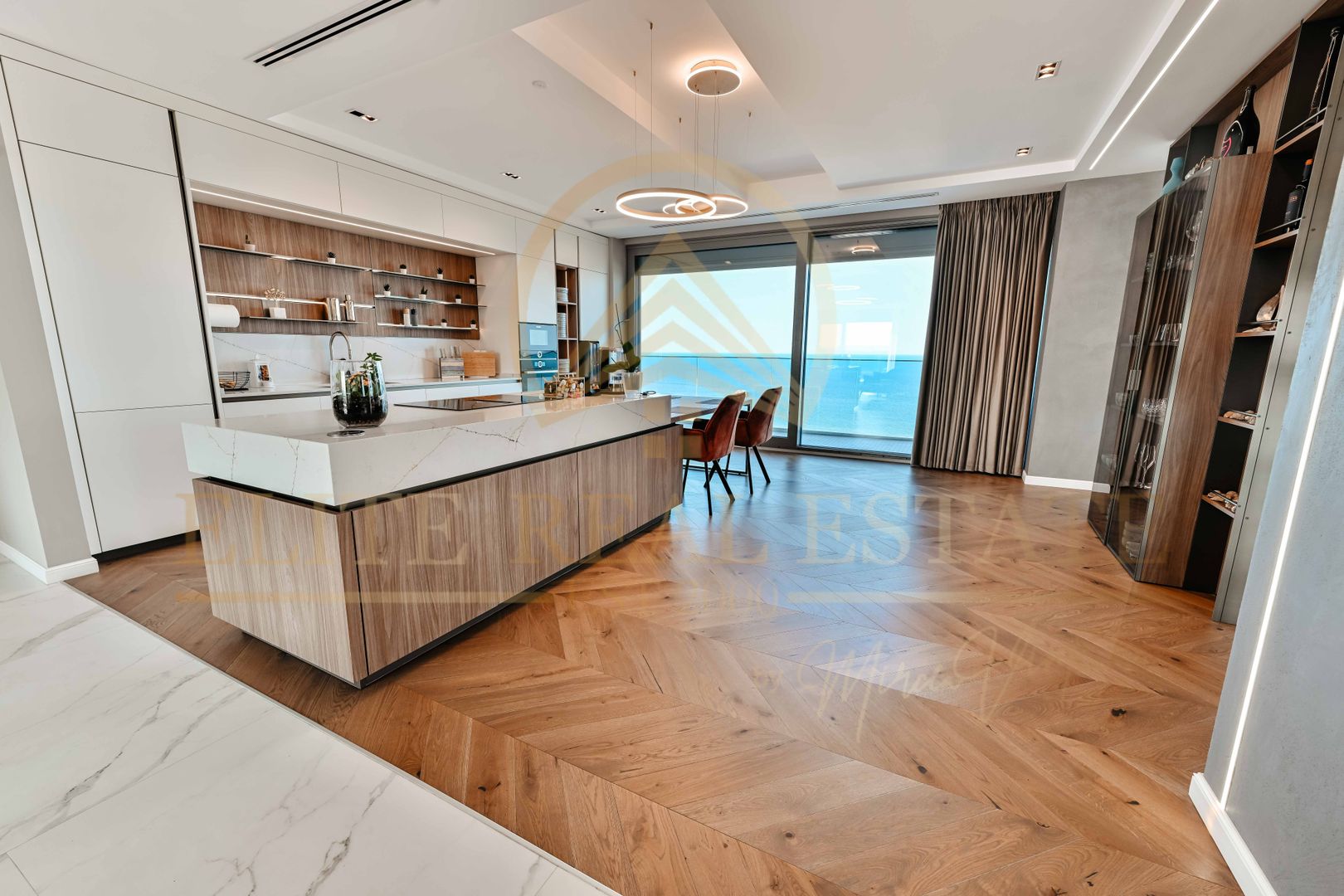 PENTHOUSE UNIC in mijlocul orasului Constanta - Poză 4