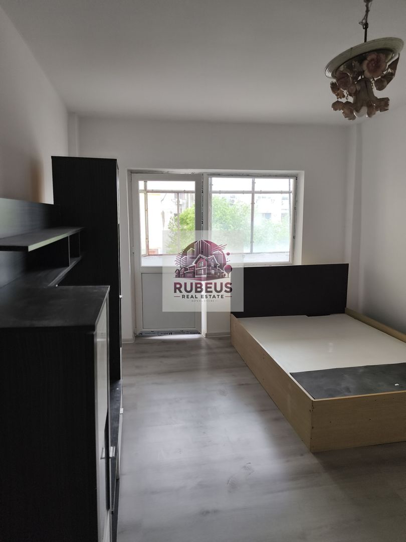 Apartament 4 camere, 77 mp, 2 balcoane, etaj 3 – Topolniței - Poză 3