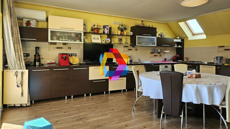 Casă plus Spațiu comercial  741 mp, Teren 906 mp Brasov - zona Blumana - Poză 7